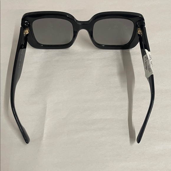 Burberry Black Oversized Sunglasses for women,black good condition no case.R14A - Picture 5 of 9